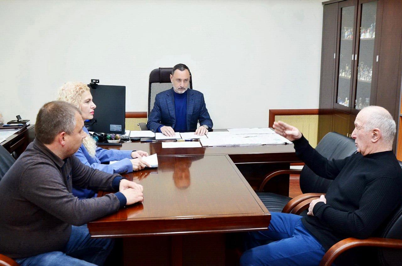 Виктор Тепляков провел личный прием граждан в Сочи