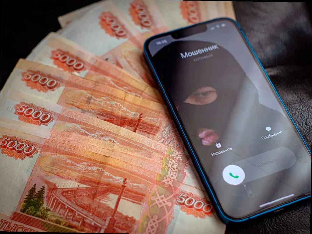 Полиция в Сочи помогла учительнице избежать мошенничества