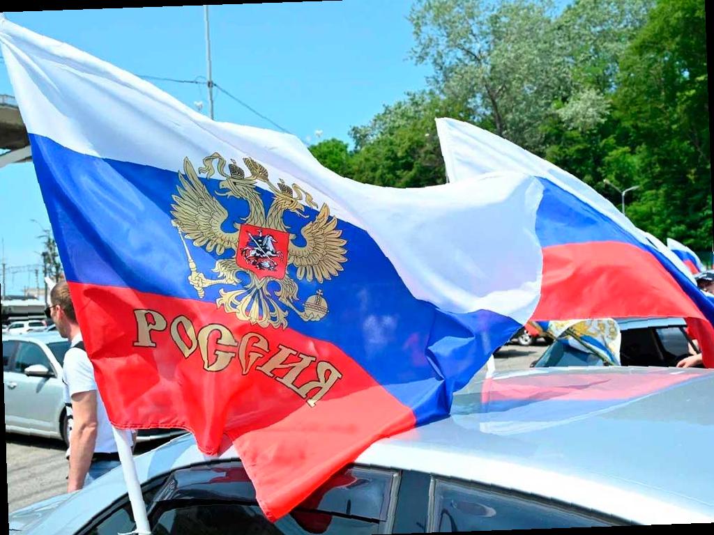 Автомотопробег в честь Дня России прошел по улицам Сочи