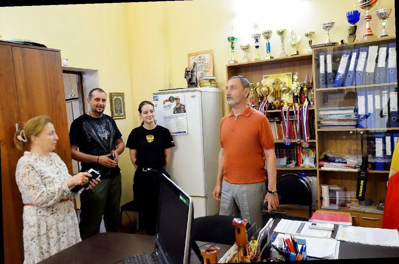 «Виктор Тепляков встретился с казаками Центрального района»