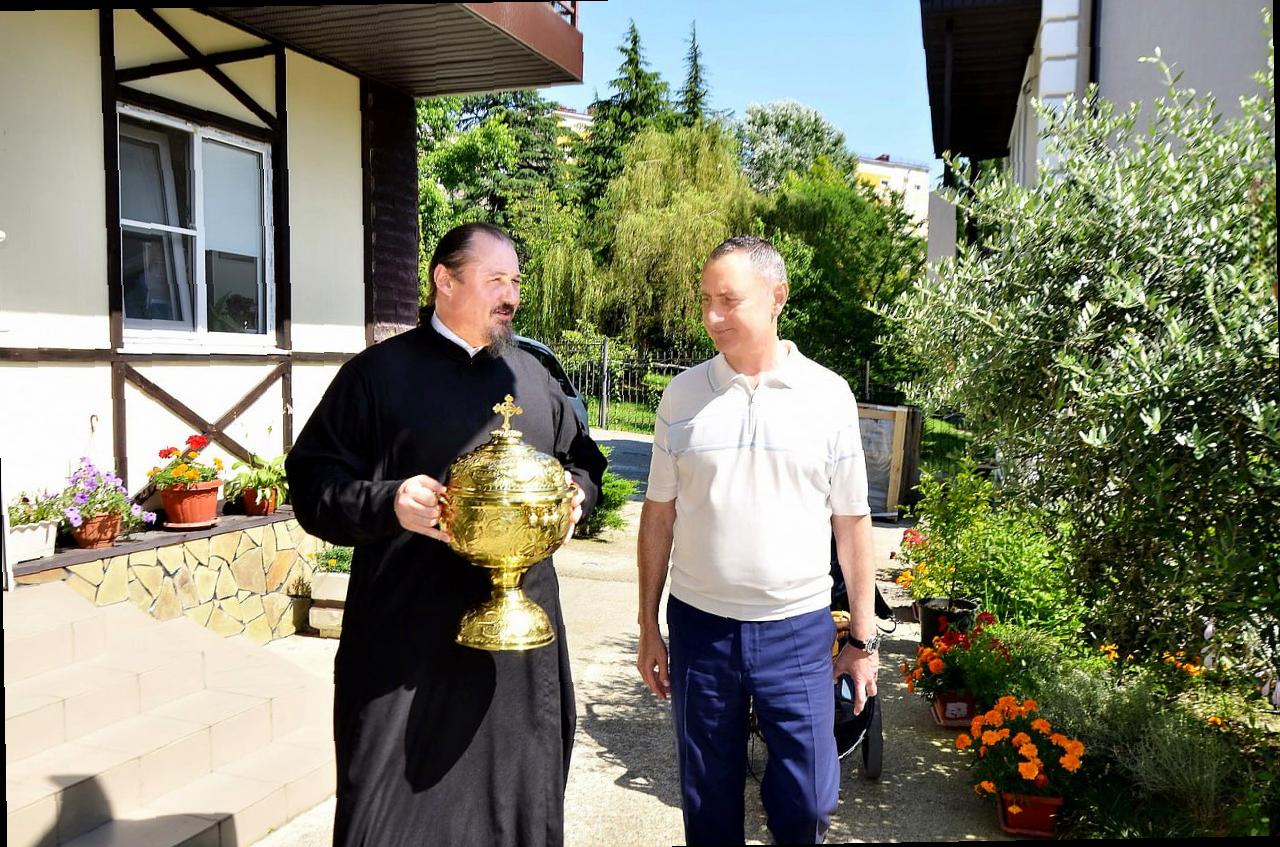 «Визит Виктора Теплякова в новый корпус при храме на Ареде»