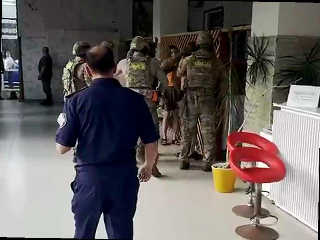 В Сочи арестовали мать и сына по подозрению в экстремизме