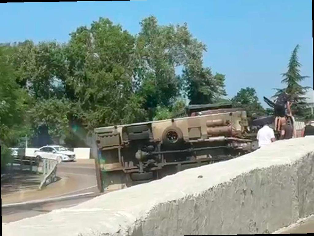 На трассе в Сочи случилось серьезное ДТП
