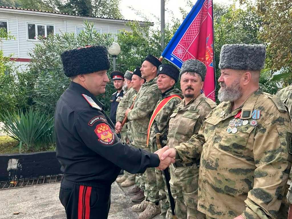 В Сочи проходят военно-полевые сборы Черноморского казачьего полка