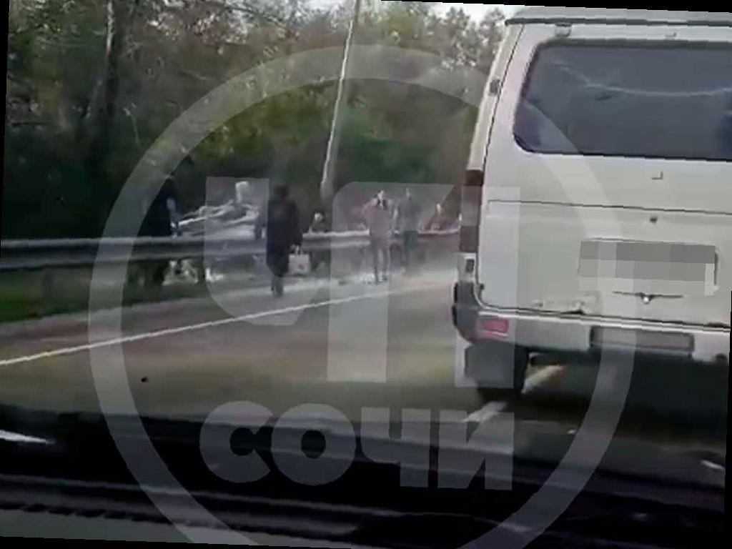 В Сочи произошло серьезное ДТП с пострадавшими