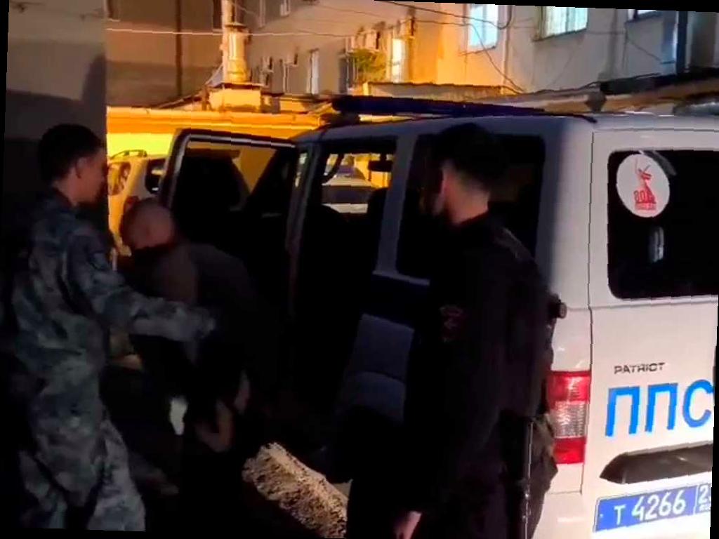 В Сочи подозреваемый пытался сбежать от полиции по реке
