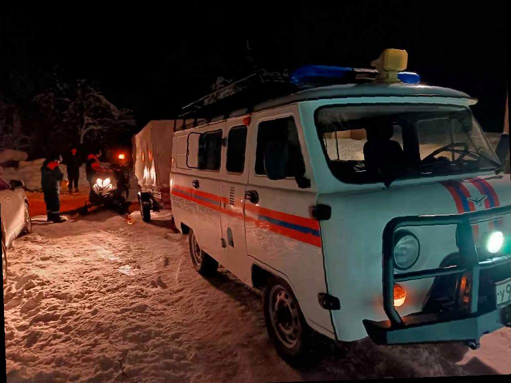 В Сочи спасатели помогли энергетикам восстановить поврежденную ЛЭП