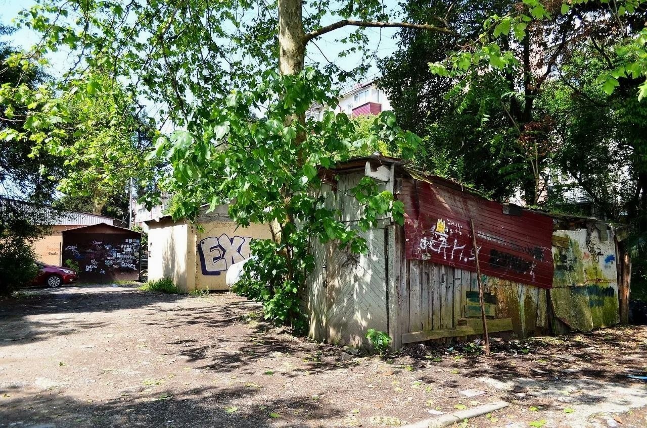 Депутат ЗСК Виктор Тепляков посетил микрорайон Гагаринский в Сочи