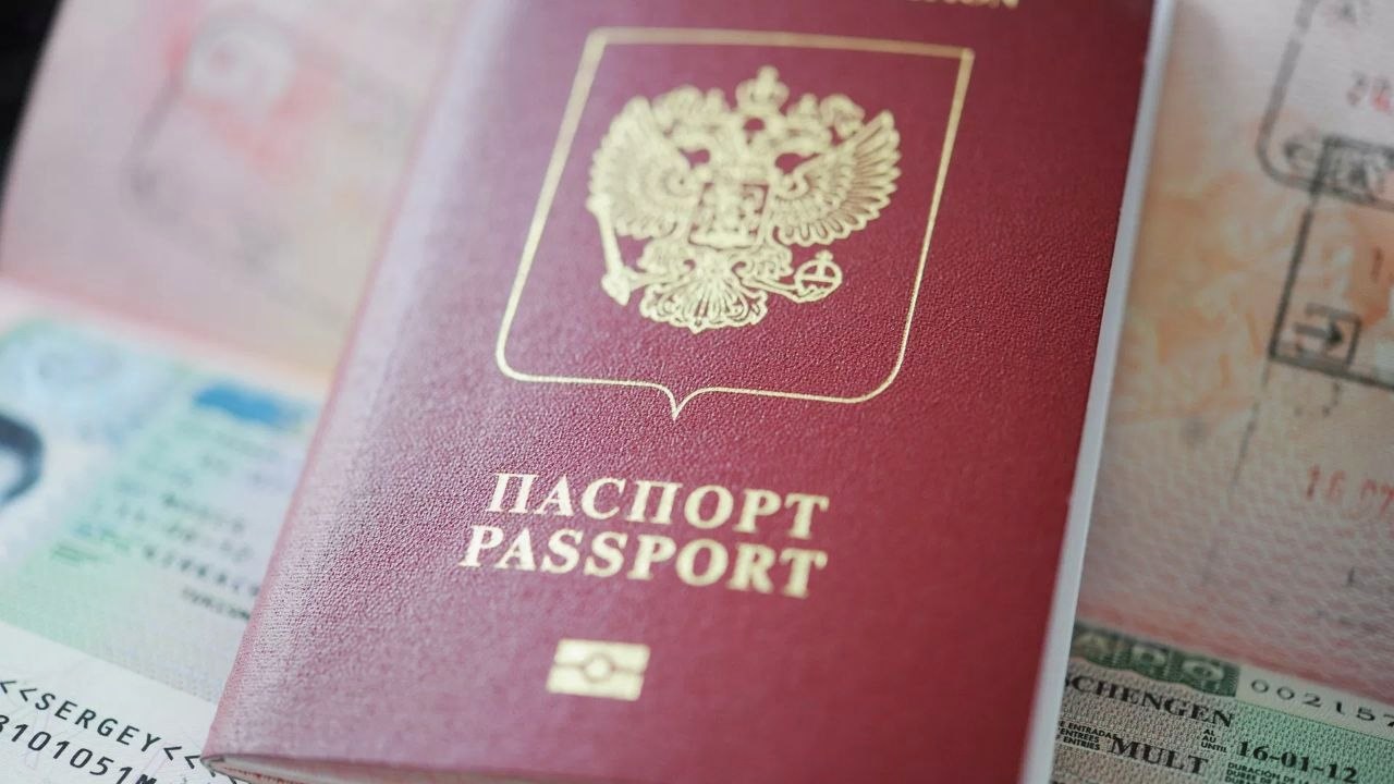 МВД предупреждает о мошеннических предложениях по оформлению биометрического загранпаспорта